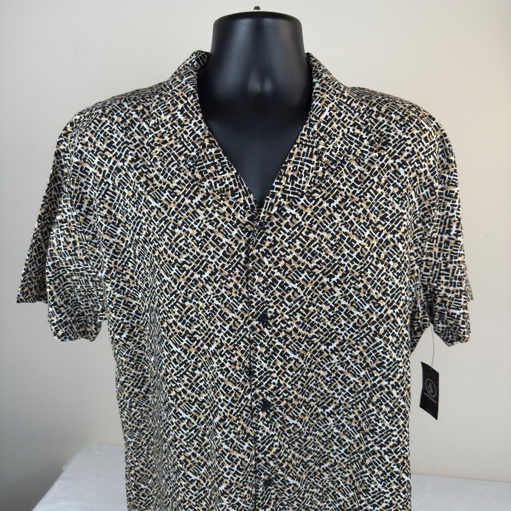 Volcom Leopard Geo SS Button Up Shirt Mens Large Tan Black A040251C NEW